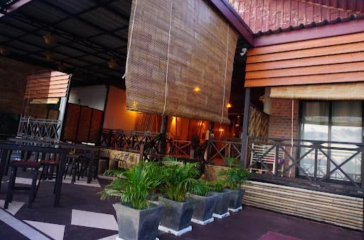Villa Sala Vanna Savannakhet Bagian luar foto